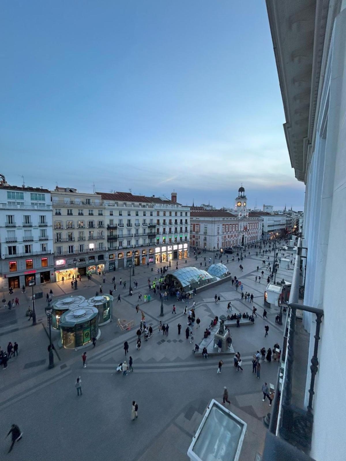 Fortinn Puerta Del Sol มาดริด ภายนอก รูปภาพ